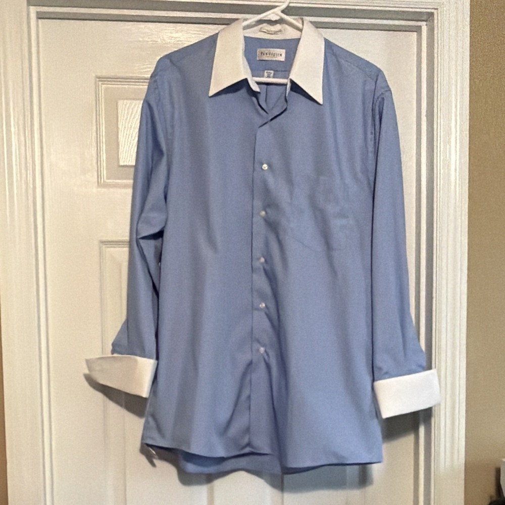 Van Heusen Wrinkle Resistant Blue/White Dress Shirt French Cuff 16.5 32/33 LARGE